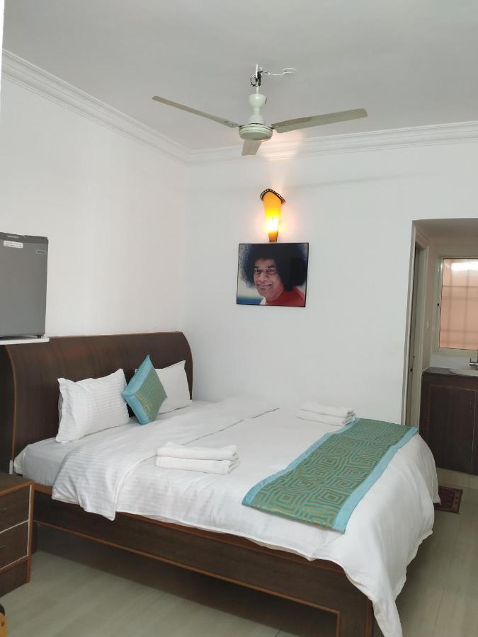 Aum Hotel Puttaparthi Esterno foto